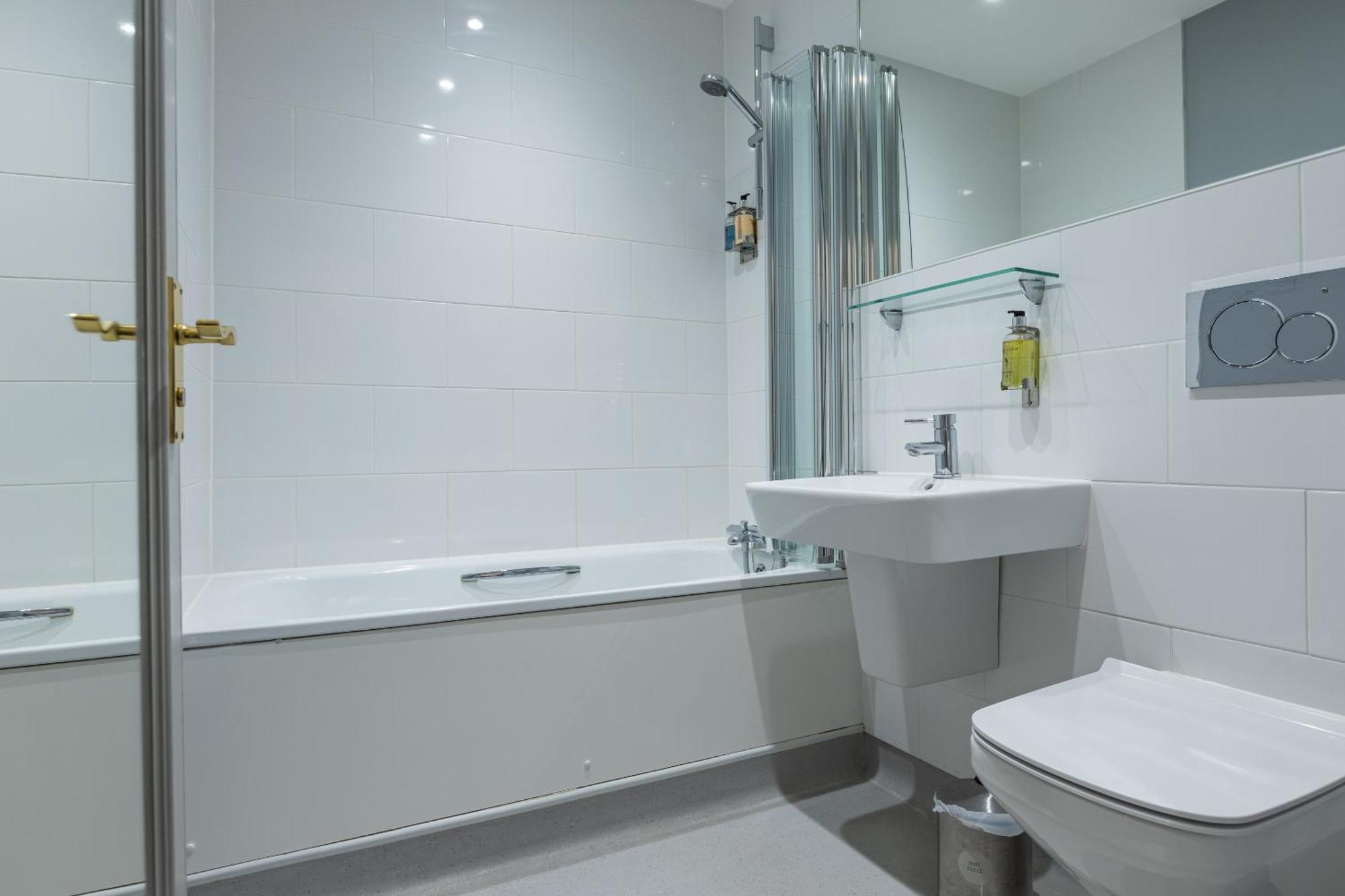 Blue Boar Hotel Maldon Chambre photo