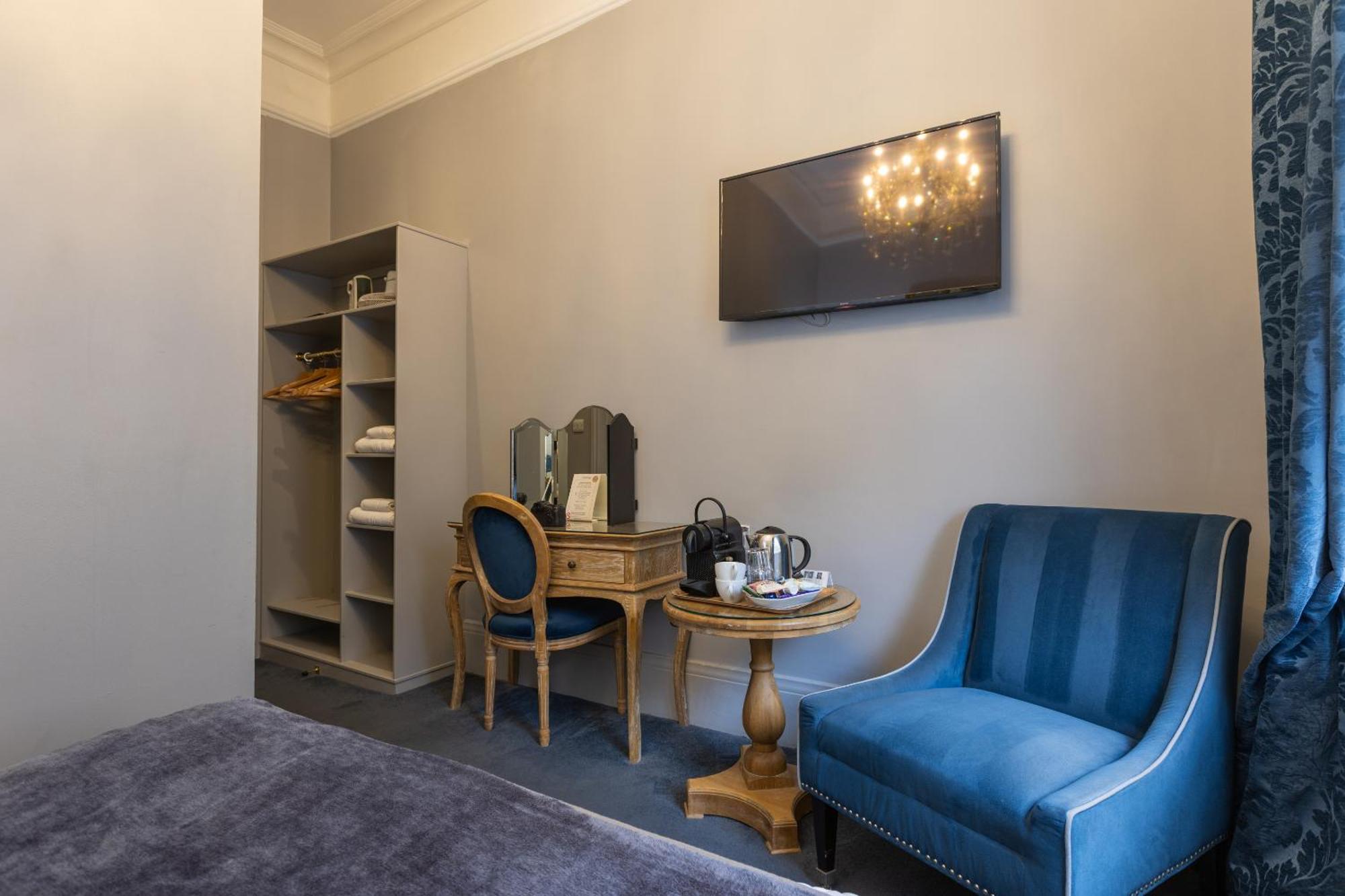 Blue Boar Hotel Maldon Chambre photo