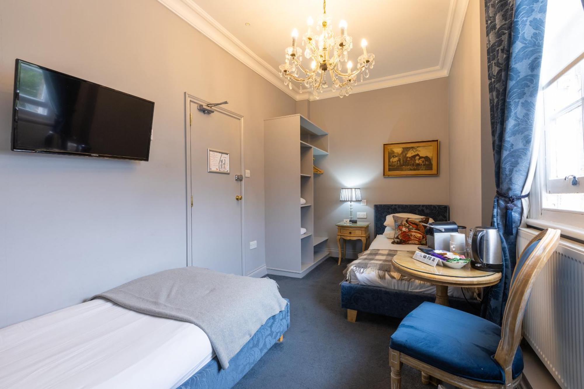 Blue Boar Hotel Maldon Chambre photo