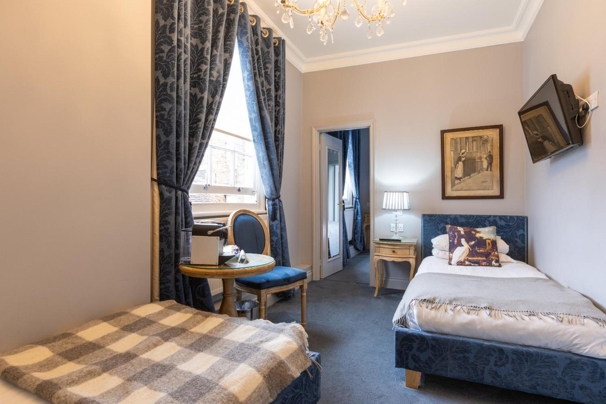 Blue Boar Hotel Maldon Chambre photo