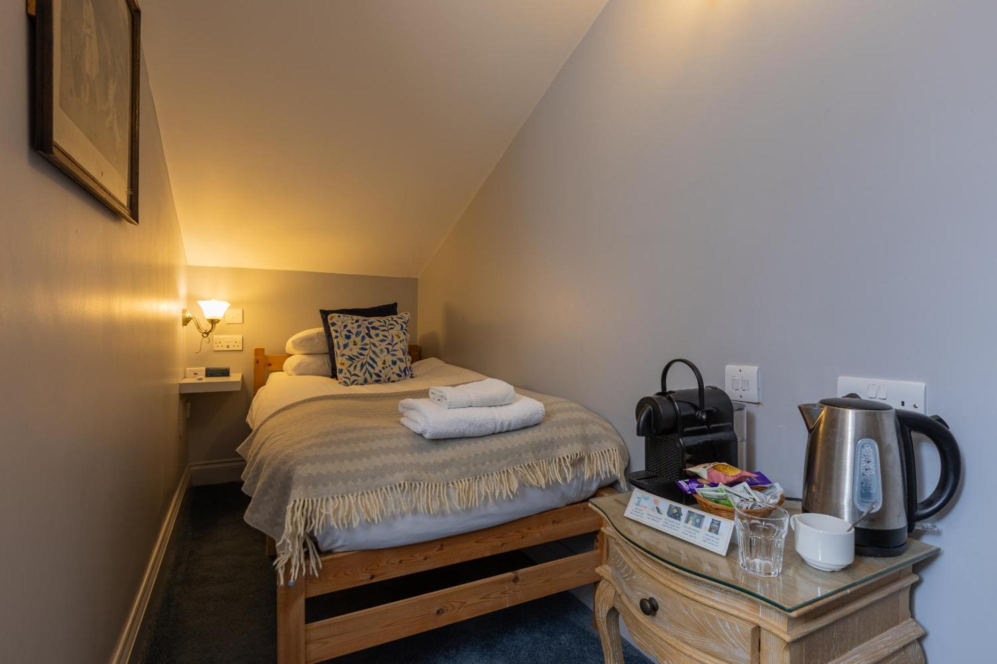 Blue Boar Hotel Maldon Chambre photo